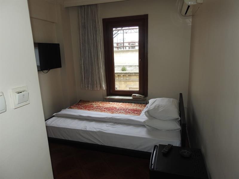 Hotel Star 2*